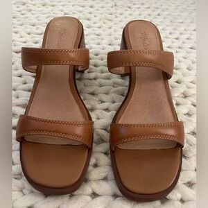 Gently worn Madewell The Saige Double-Strap Sandal in camel Sz 8.5 heel